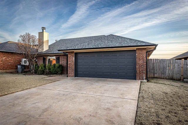 4408 SW Mesquite Dr, Lawton, OK 73505