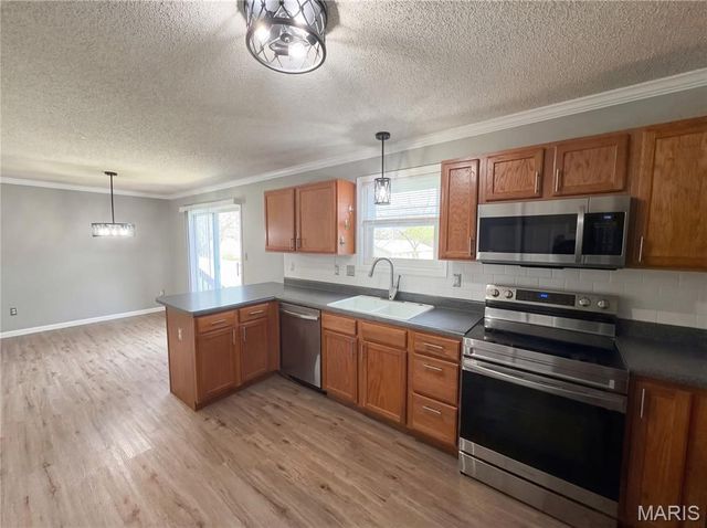 50 Deer Grove Drive, St Peters, MO 63376