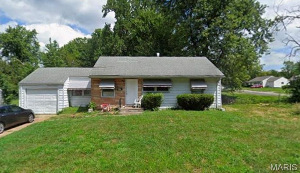 201 Estridge Road, St Louis, MO 63137