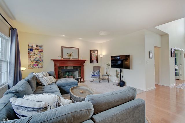 14427 Murphy Circle E, Carmel, IN 46074