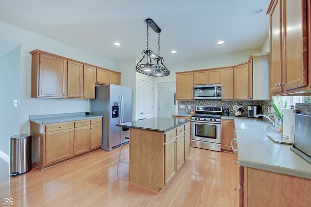 14427 Murphy Circle E, Carmel, IN 46074