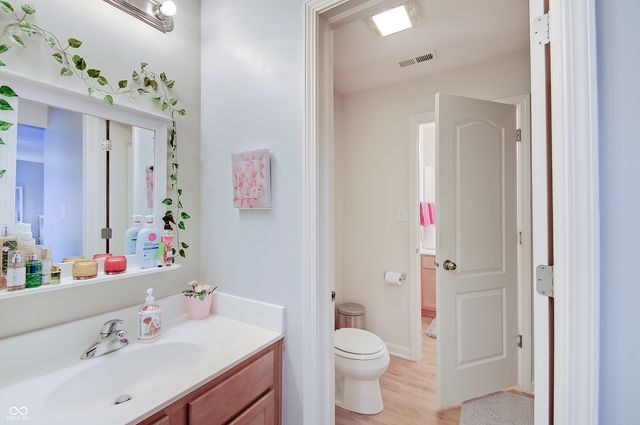 14427 Murphy Circle E, Carmel, IN 46074