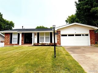 11540 Lares Drive, Florissant, MO 63033