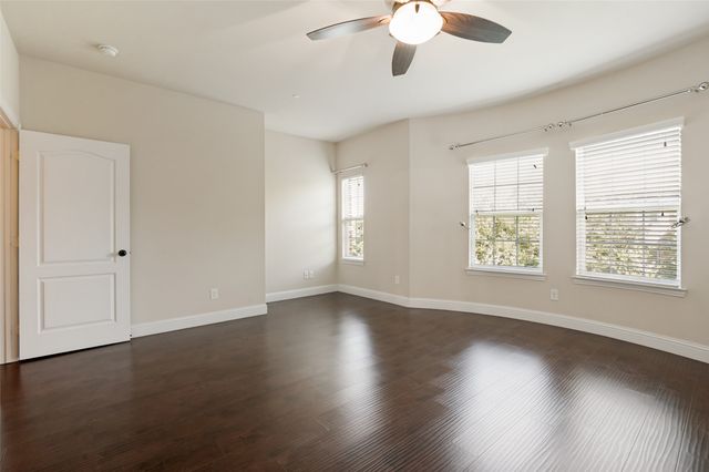 2500 Rockbrook Drive B82, Lewisville, TX 75067