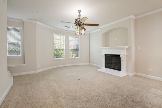 2500 Rockbrook Drive B82, Lewisville, TX 75067