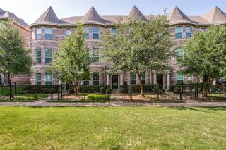 2500 Rockbrook Drive B82, Lewisville, TX 75067