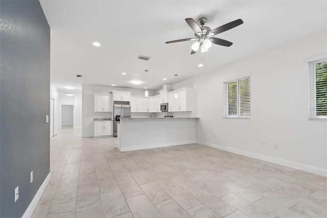 730 8TH AVENUE NE, Largo, FL 33770