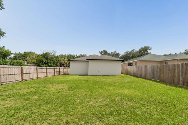 730 8TH AVENUE NE, Largo, FL 33770