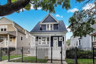 4534 N Saint Louis Avenue, Chicago, IL 60625