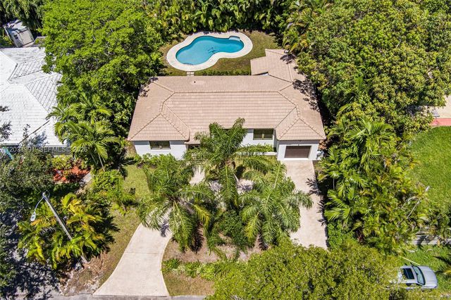 10550 NE 3rd Ct, Miami Shores, FL 33138