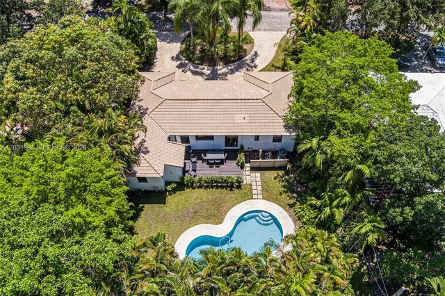 10550 NE 3rd Ct, Miami Shores, FL 33138