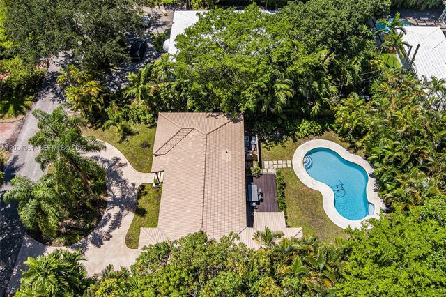 10550 NE 3rd Ct, Miami Shores, FL 33138