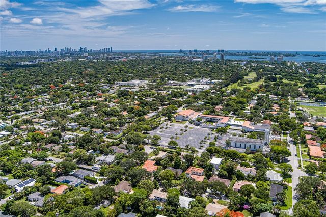 10550 NE 3rd Ct, Miami Shores, FL 33138