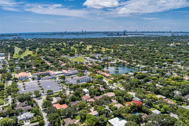 10550 NE 3rd Ct, Miami Shores, FL 33138