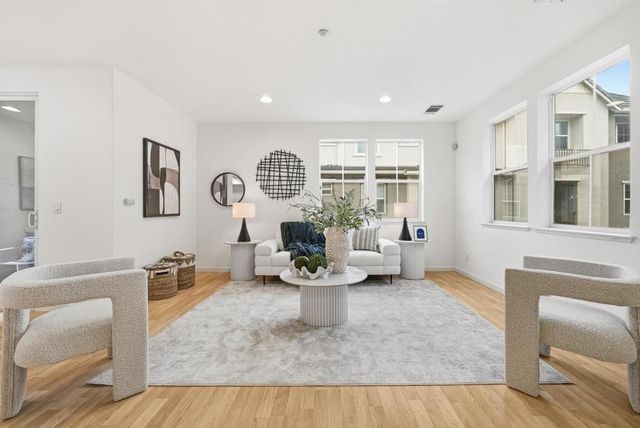 1099 Westbury Drive, San Jose, CA 95131