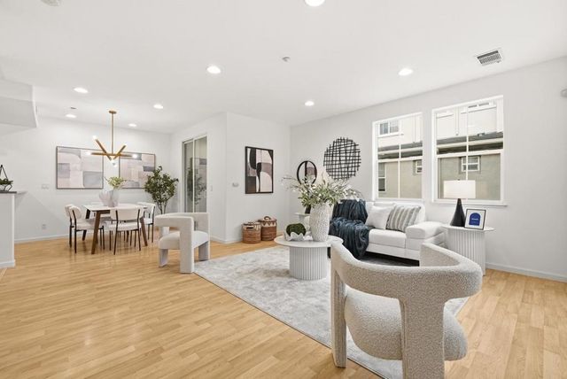 1099 Westbury Drive, San Jose, CA 95131