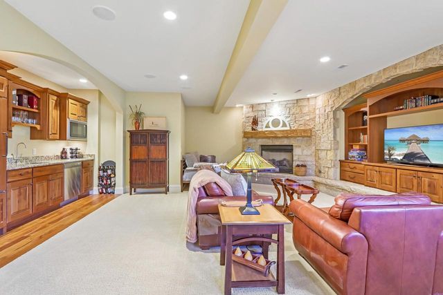 1222 Bongard Drive, Waunakee, WI 53597
