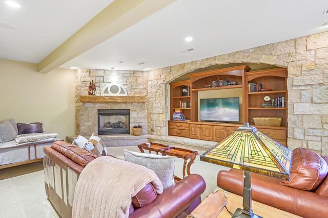 1222 Bongard Drive, Waunakee, WI 53597