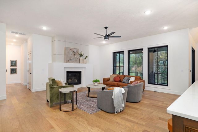 5177 S Barbarosa Court, Springfield, MO 65802