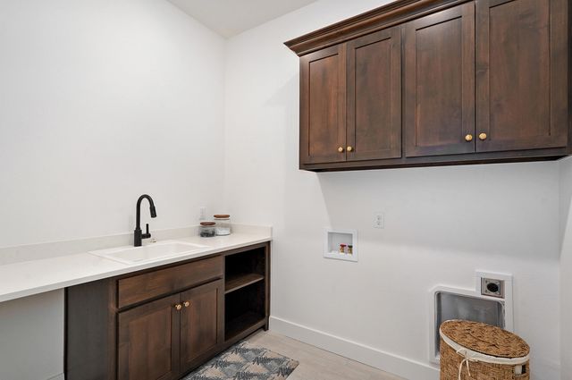 5177 S Barbarosa Court, Springfield, MO 65802