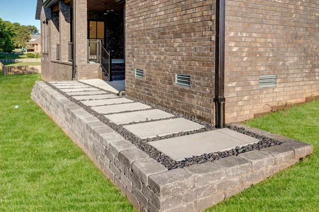 5177 S Barbarosa Court, Springfield, MO 65802