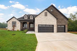 5177 S Barbarosa Court, Springfield, MO 65802