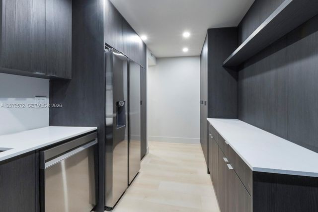 90 Edgewater Drive 224, Coral Gables, FL 33133
