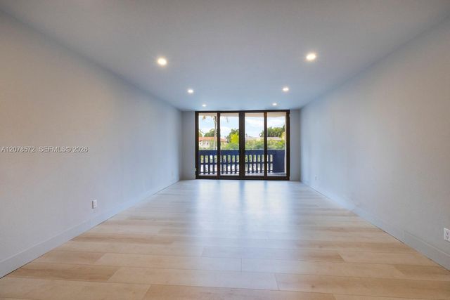 90 Edgewater Drive 224, Coral Gables, FL 33133