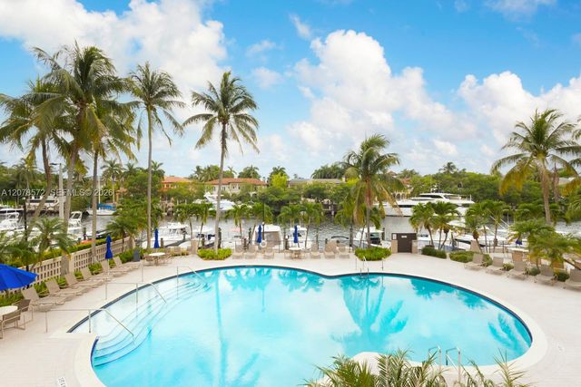 90 Edgewater Drive 224, Coral Gables, FL 33133