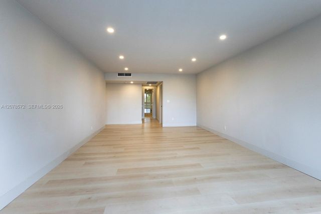 90 Edgewater Drive 224, Coral Gables, FL 33133