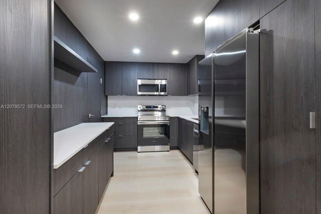 90 Edgewater Drive 224, Coral Gables, FL 33133