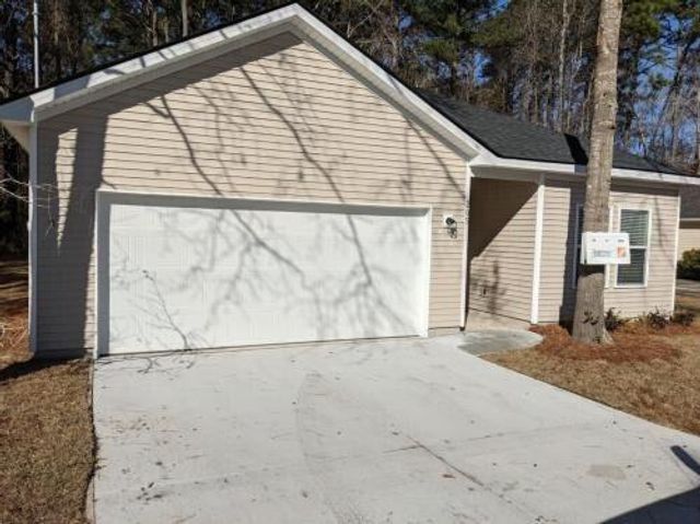 205 W Pine Street, Summerville, SC 29485