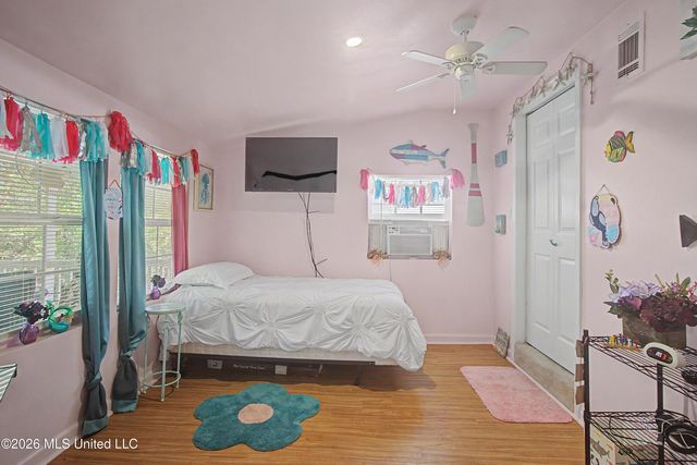 22 Wolfe Street, Bay Saint Louis, MS 39520