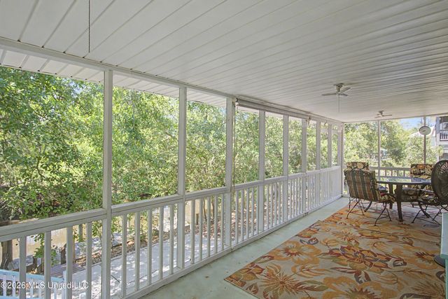 22 Wolfe Street, Bay Saint Louis, MS 39520