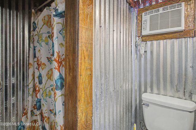 22 Wolfe Street, Bay Saint Louis, MS 39520