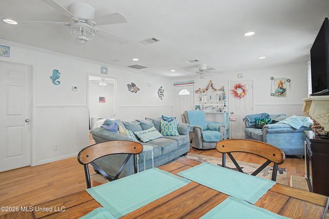 22 Wolfe Street, Bay Saint Louis, MS 39520