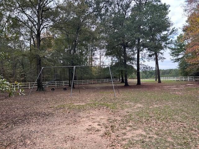 7994 Rodeo Drive, Waller, TX 77484