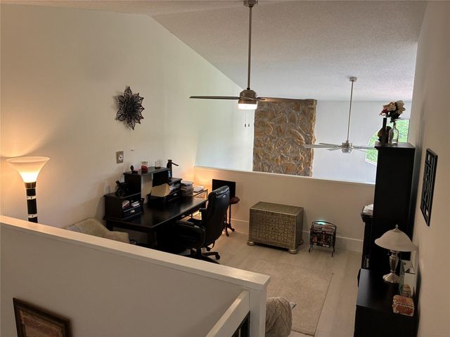 5425 10th Fairway Dr 3, Delray Beach, FL 33484