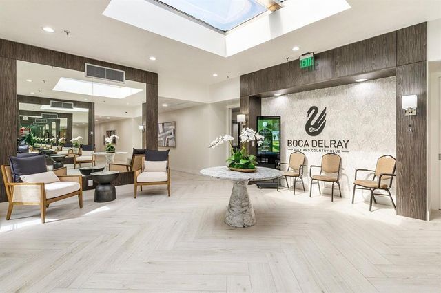 5425 10th Fairway Dr 3, Delray Beach, FL 33484