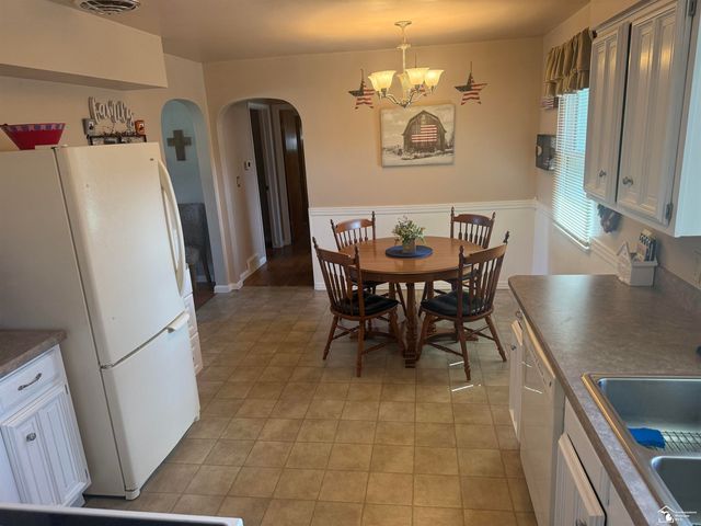 1127 Oakmont Drive, Temperance, MI 48182