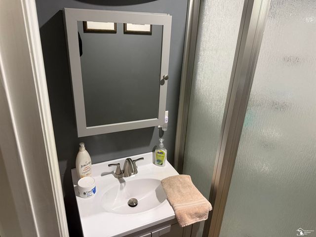 1127 Oakmont Drive, Temperance, MI 48182