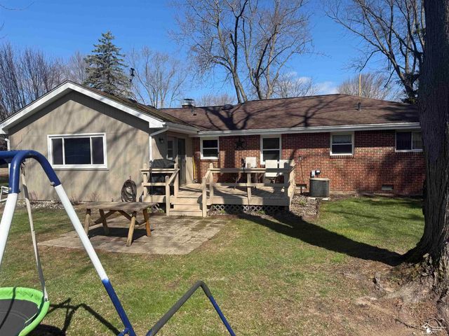 1127 Oakmont Drive, Temperance, MI 48182