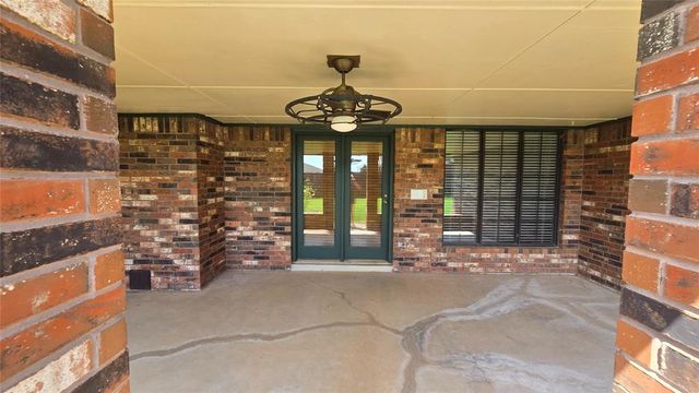 10800 W Country Drive, Oklahoma City, OK 73170