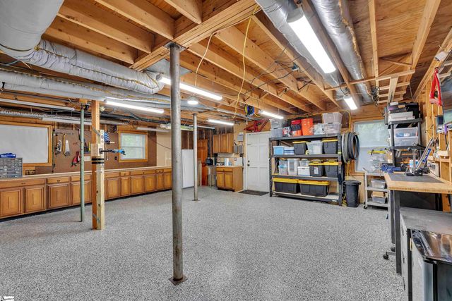 141 Greybridge Road, Pelzer, SC 29669