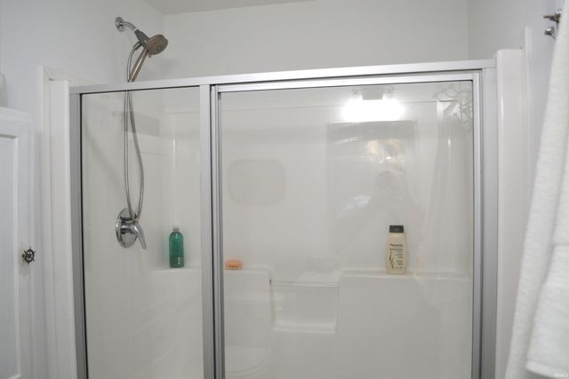 4372 N Shorewood Court, Monticello, IN 47960