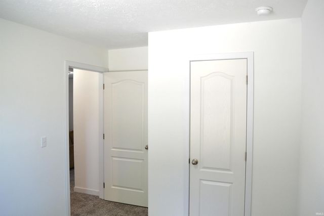 4372 N Shorewood Court, Monticello, IN 47960