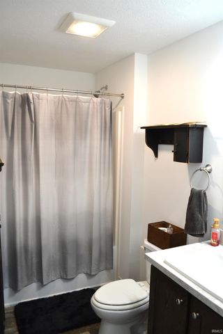 4372 N Shorewood Court, Monticello, IN 47960