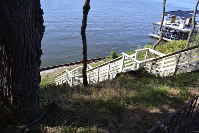 4372 N Shorewood Court, Monticello, IN 47960