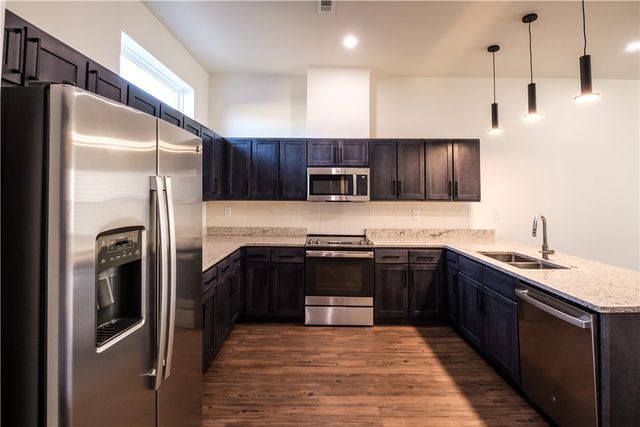 303 Park Street A, Springdale, AR 72764