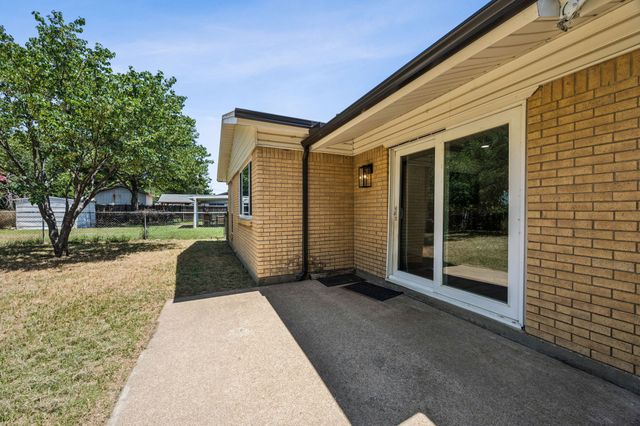 4101 Redstone Road, Denton, TX 76209